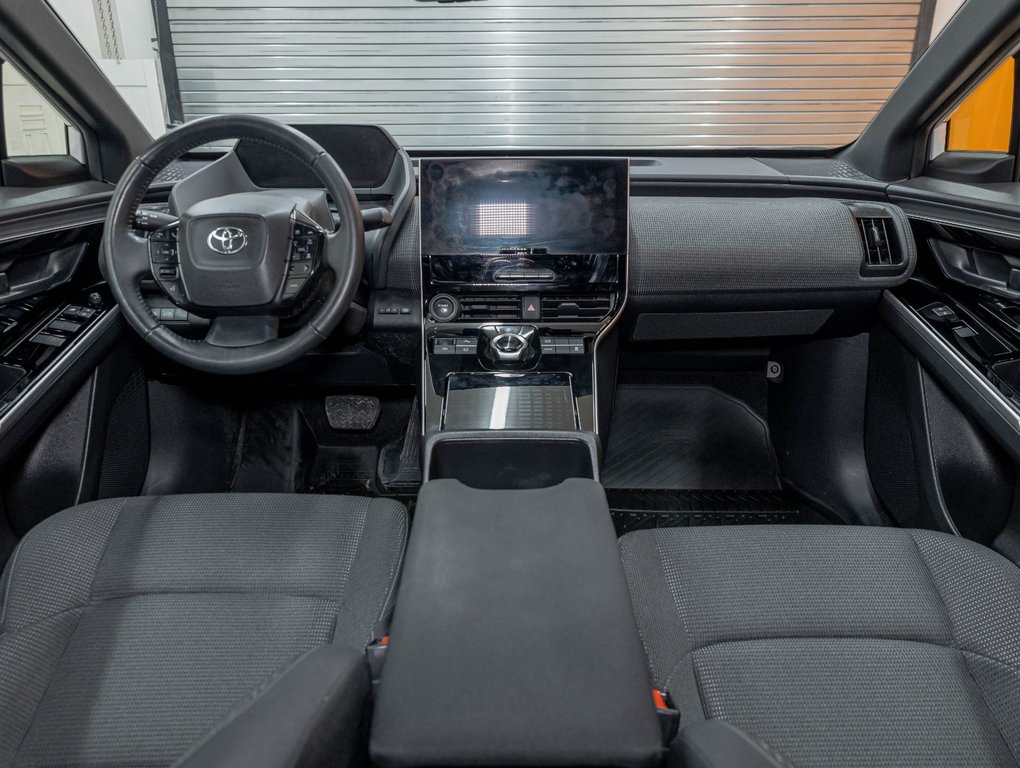 Toyota bZ4X  2023 à St-Jérôme, Québec - 11 - w1024h768px