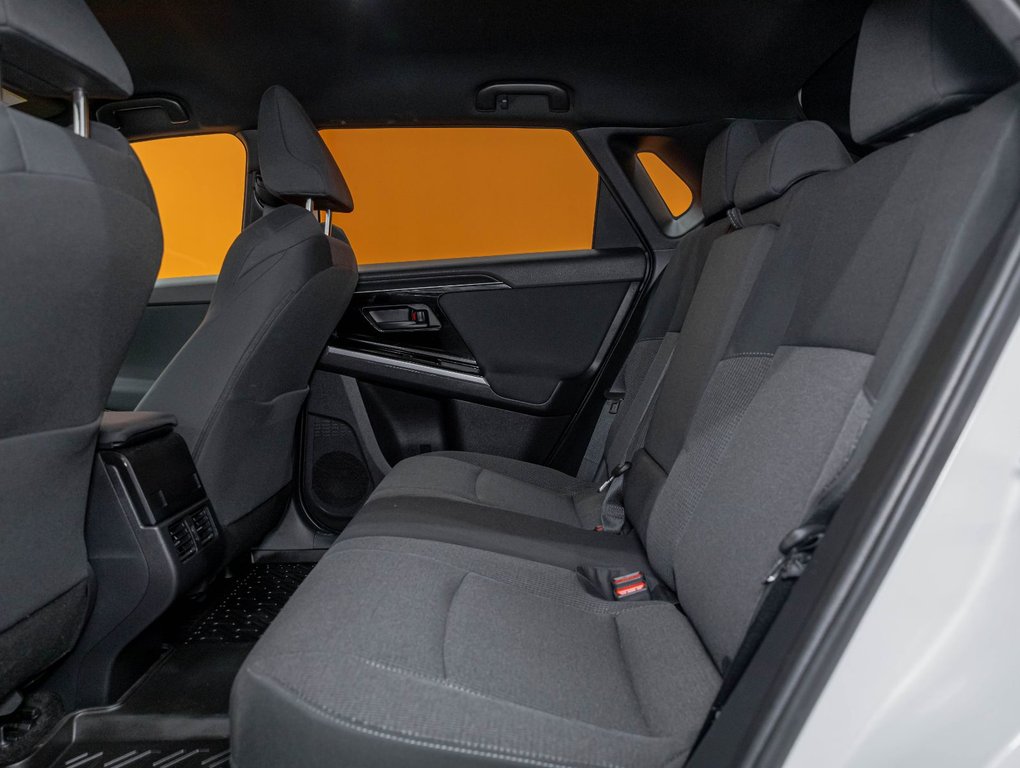 Toyota bZ4X  2023 à St-Jérôme, Québec - 28 - w1024h768px