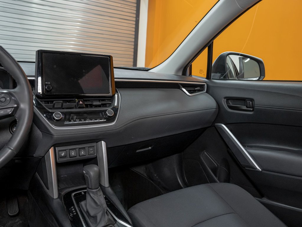 Toyota COROLLA CROSS  2024 à St-Jérôme, Québec - 18 - w1024h768px