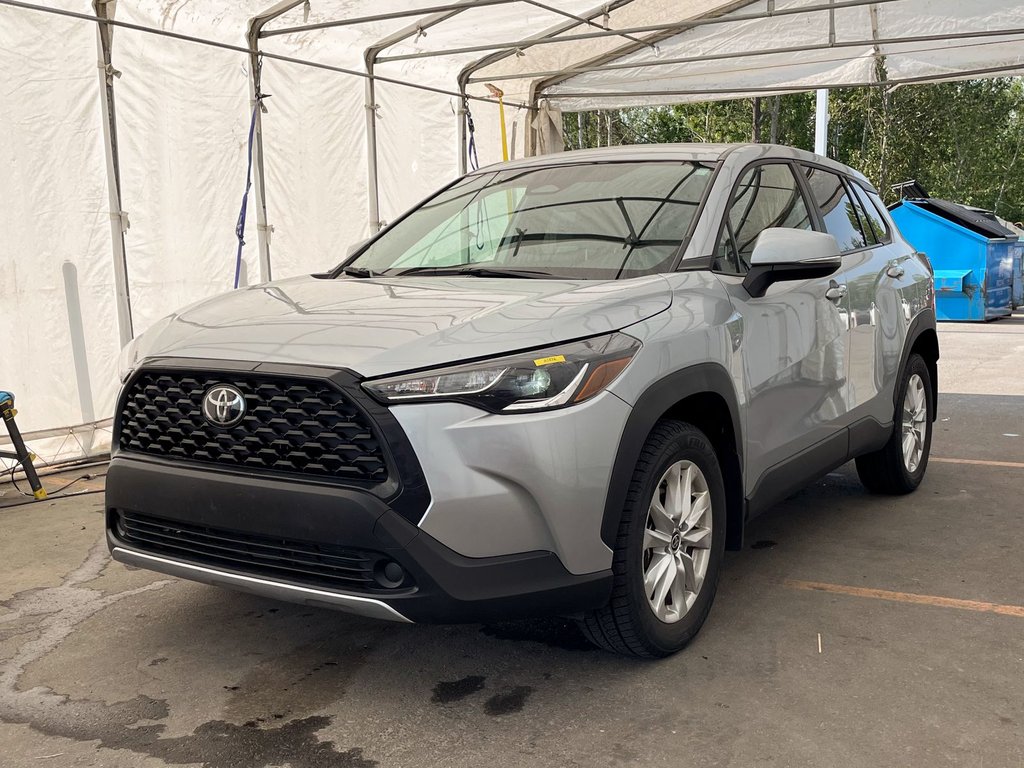 Toyota COROLLA CROSS  2024 à St-Jérôme, Québec - 1 - w1024h768px