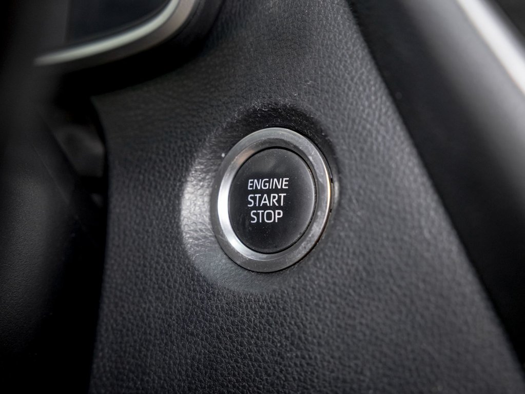 2019 Toyota Corolla in St-Jérôme, Quebec - 27 - w1024h768px