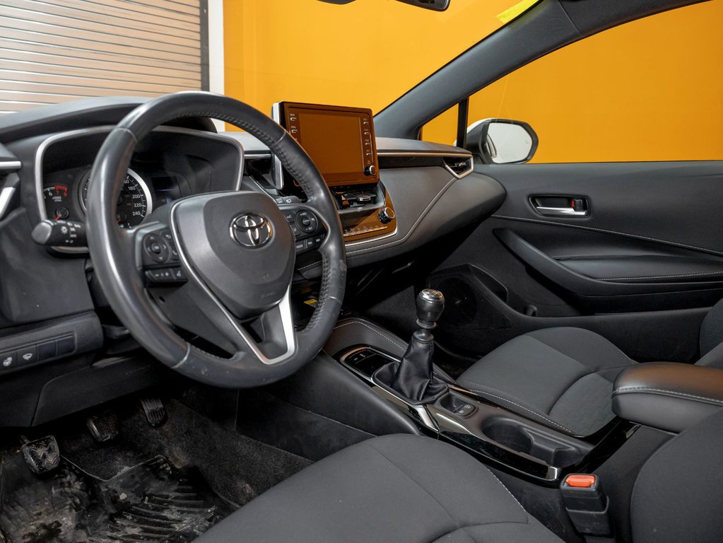 2019 Toyota Corolla in St-Jérôme, Quebec - 2 - w1024h768px