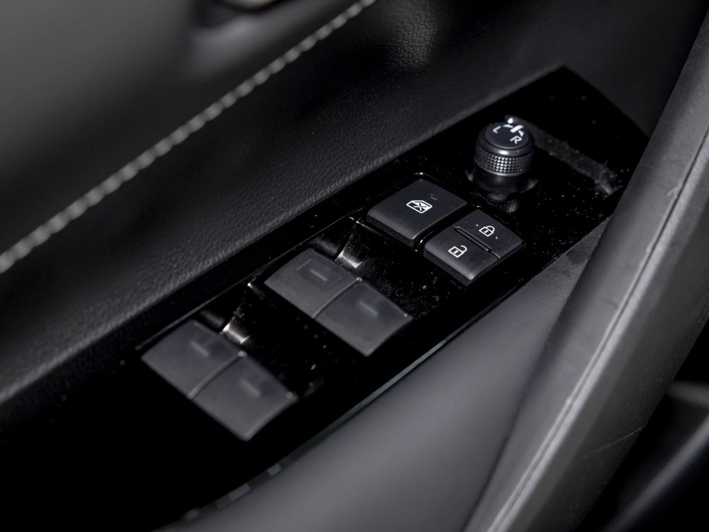 Toyota Corolla  2025 à St-Jérôme, Québec - 23 - w1024h768px