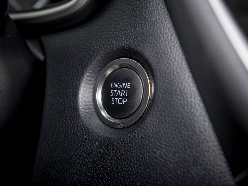 Toyota Corolla  2025 à St-Jérôme, Québec - 24 - w1024h768px