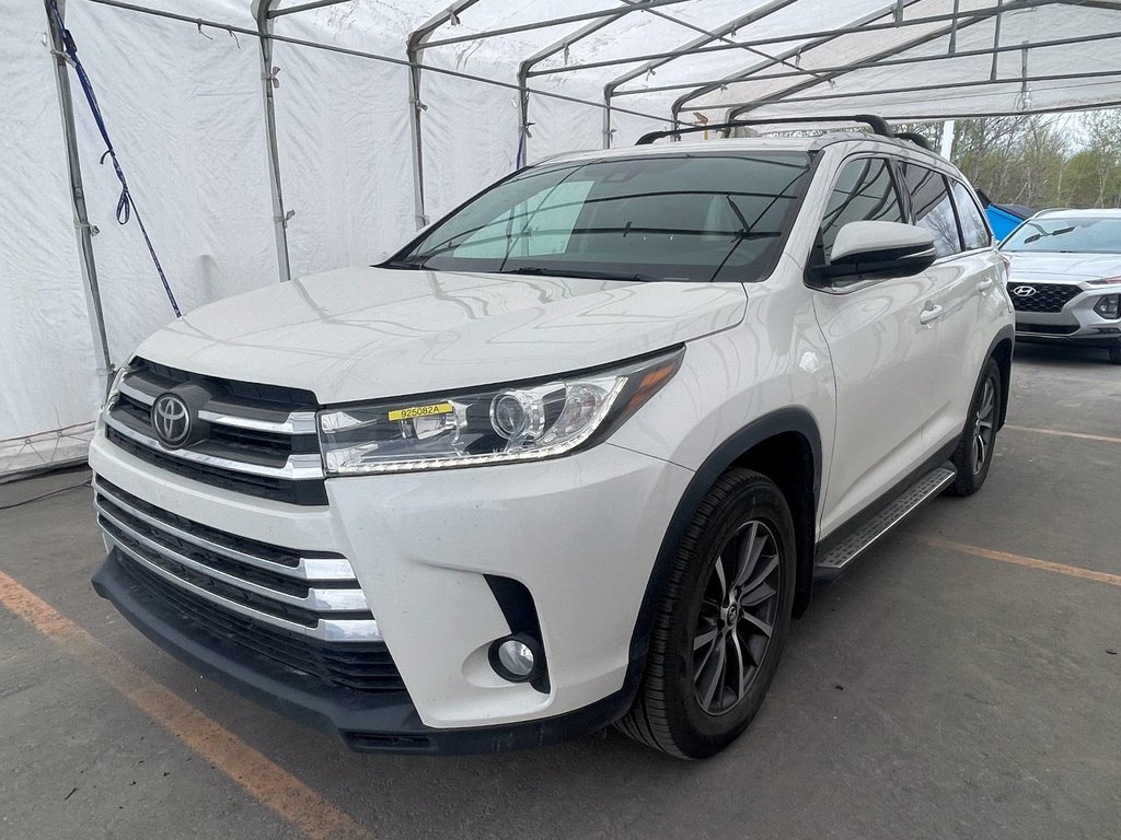 Toyota Highlander  2019 à St-Jérôme, Québec - 1 - w1024h768px