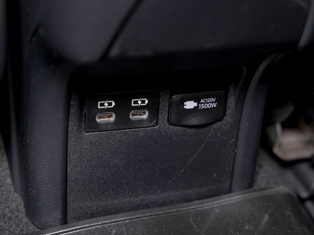 2023 Toyota Prius Prime in St-Jérôme, Quebec - 29 - w1024h768px