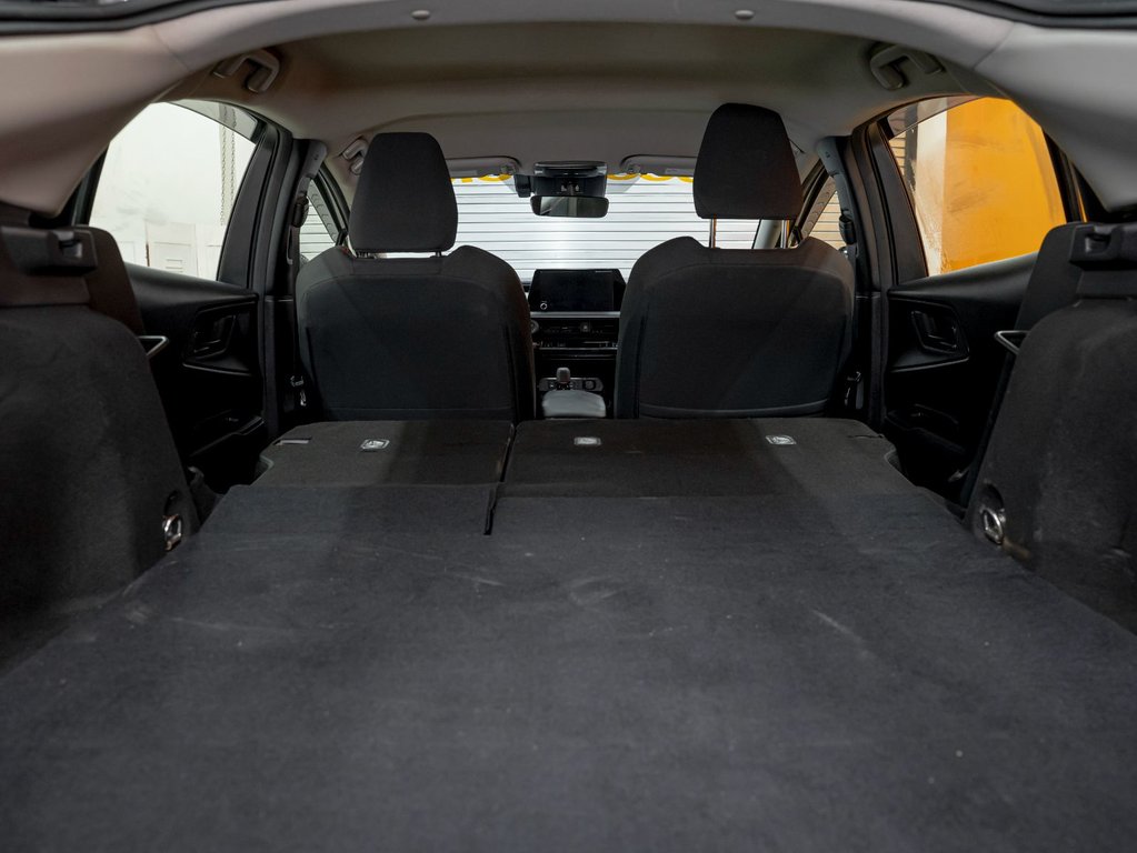 2023 Toyota Prius Prime in St-Jérôme, Quebec - 31 - w1024h768px