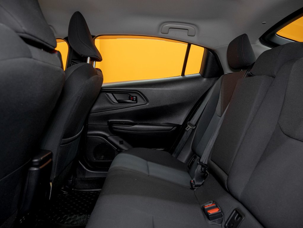 2023 Toyota Prius Prime in St-Jérôme, Quebec - 28 - w1024h768px