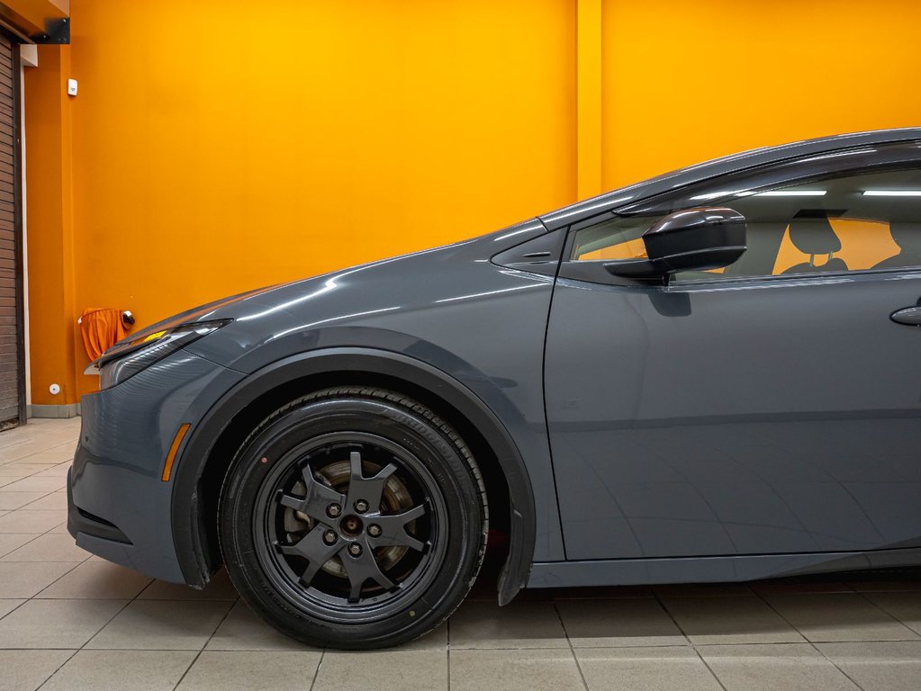 2023 Toyota Prius Prime in St-Jérôme, Quebec - 33 - w1024h768px