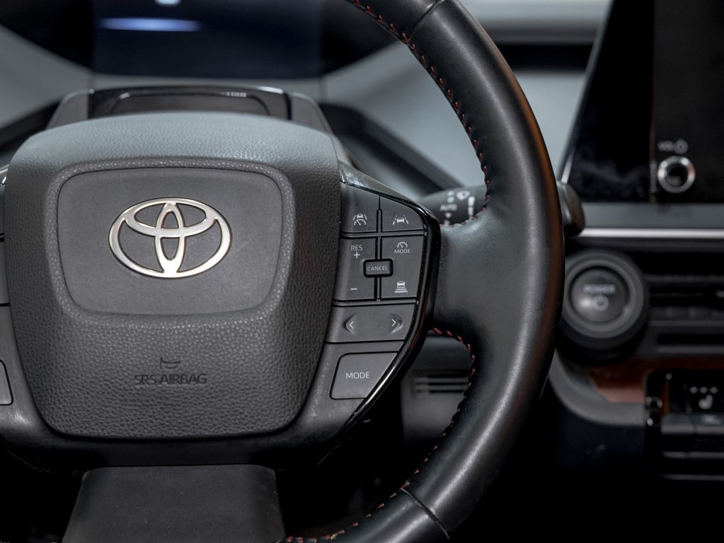 2023 Toyota Prius Prime in St-Jérôme, Quebec - 15 - w1024h768px