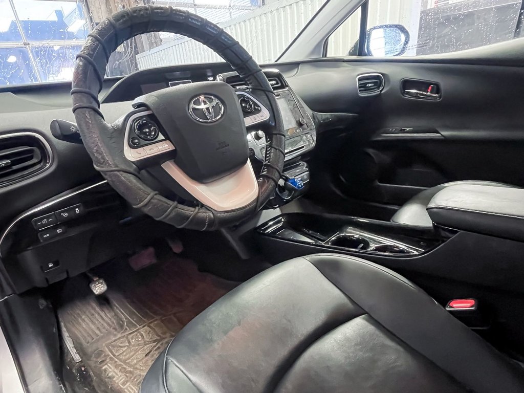 Toyota Prius  2017 à St-Jérôme, Québec - 5 - w1024h768px