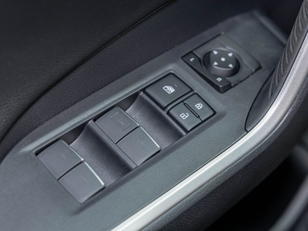 2025 Toyota RAV4 Plug-In Hybrid in St-Jérôme, Quebec - 26 - w1024h768px