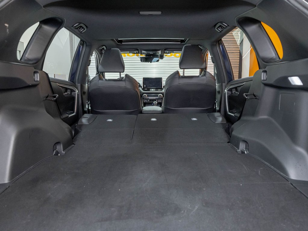 2025 Toyota RAV4 Plug-In Hybrid in St-Jérôme, Quebec - 32 - w1024h768px