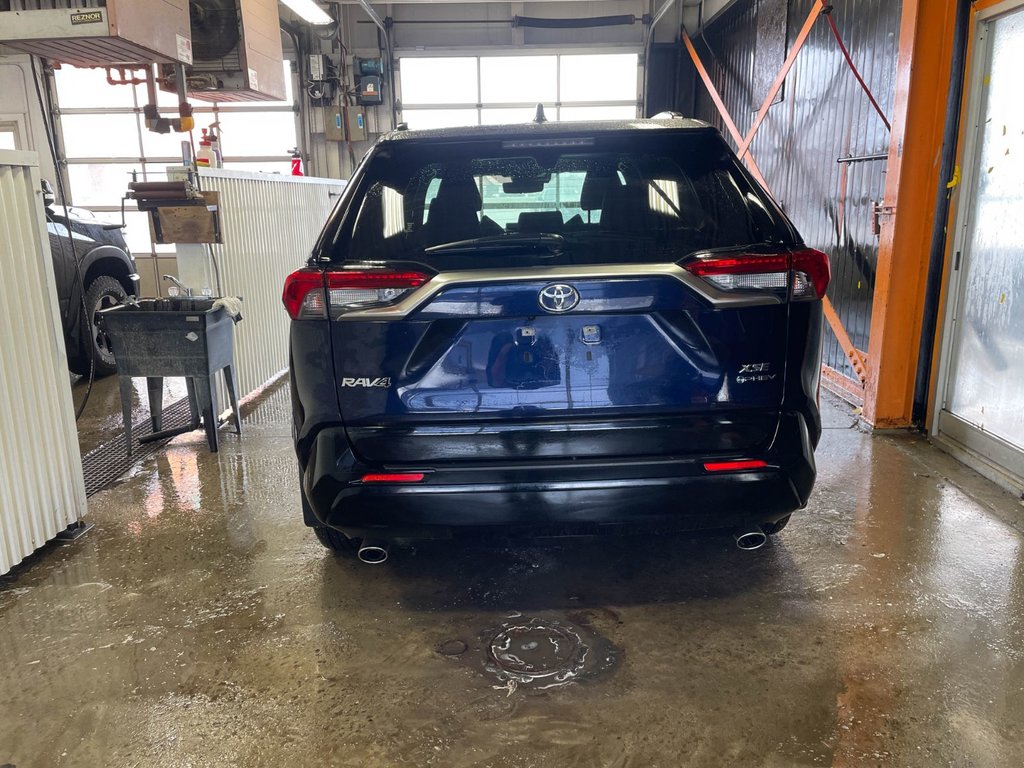 2025 Toyota RAV4 Plug-In Hybrid in St-Jérôme, Quebec - 8 - w1024h768px