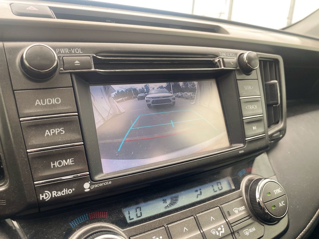 2015 Toyota RAV4 in St-Jérôme, Quebec - 14 - w1024h768px