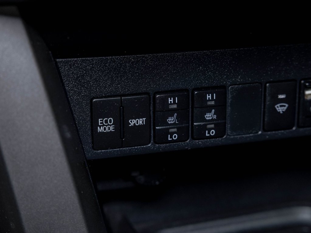 Toyota RAV4  2016 à St-Jérôme, Québec - 12 - w1024h768px