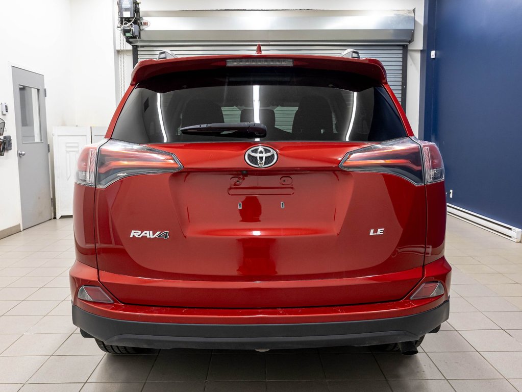 Toyota RAV4  2016 à St-Jérôme, Québec - 6 - w1024h768px