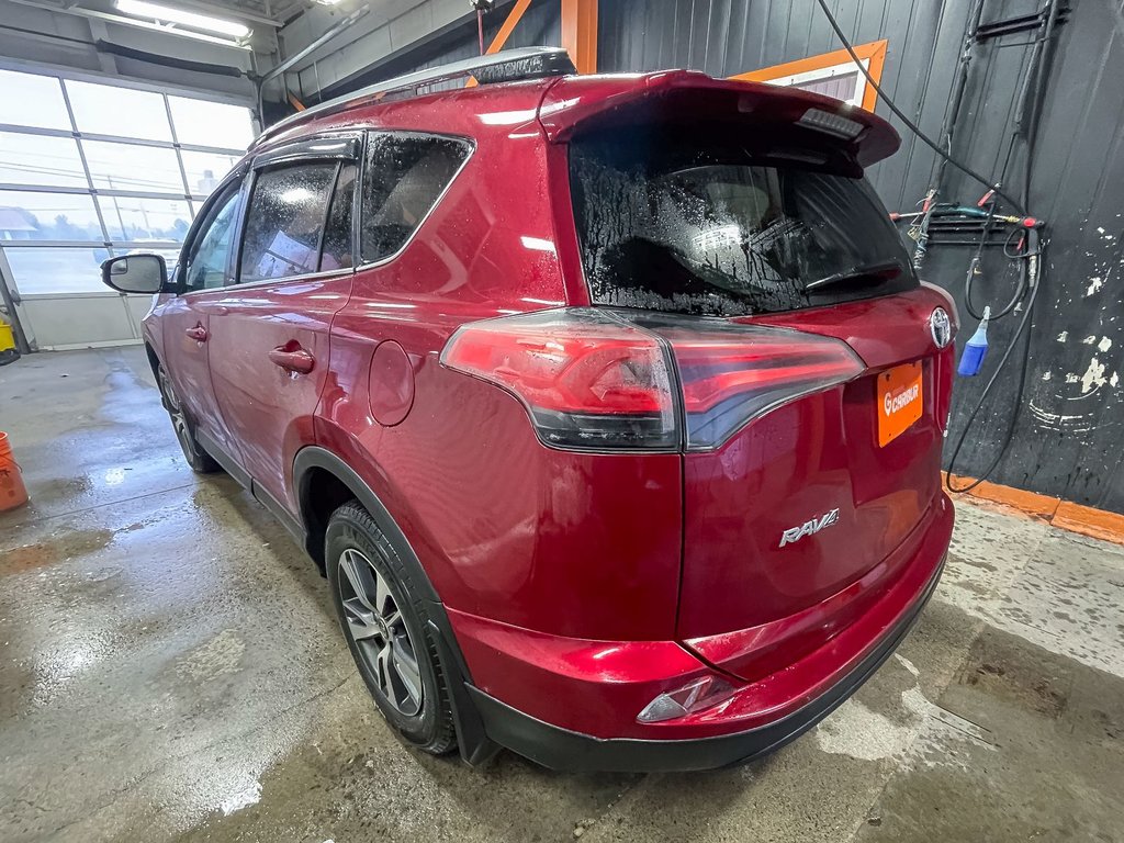 Toyota RAV4  2018 à St-Jérôme, Québec - 5 - w1024h768px