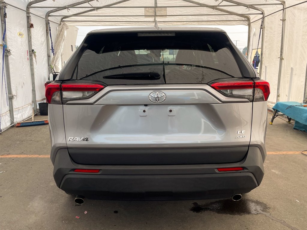 Toyota RAV4  2022 à St-Jérôme, Québec - 6 - w1024h768px