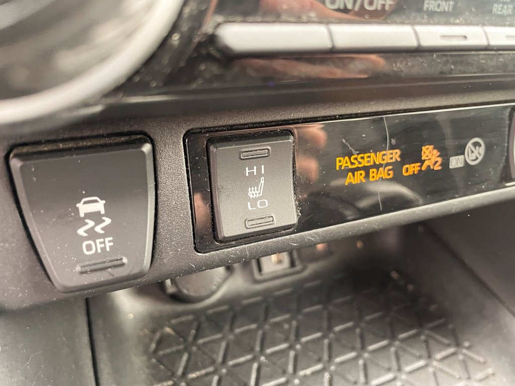 Toyota RAV4  2022 à St-Jérôme, Québec - 12 - w1024h768px