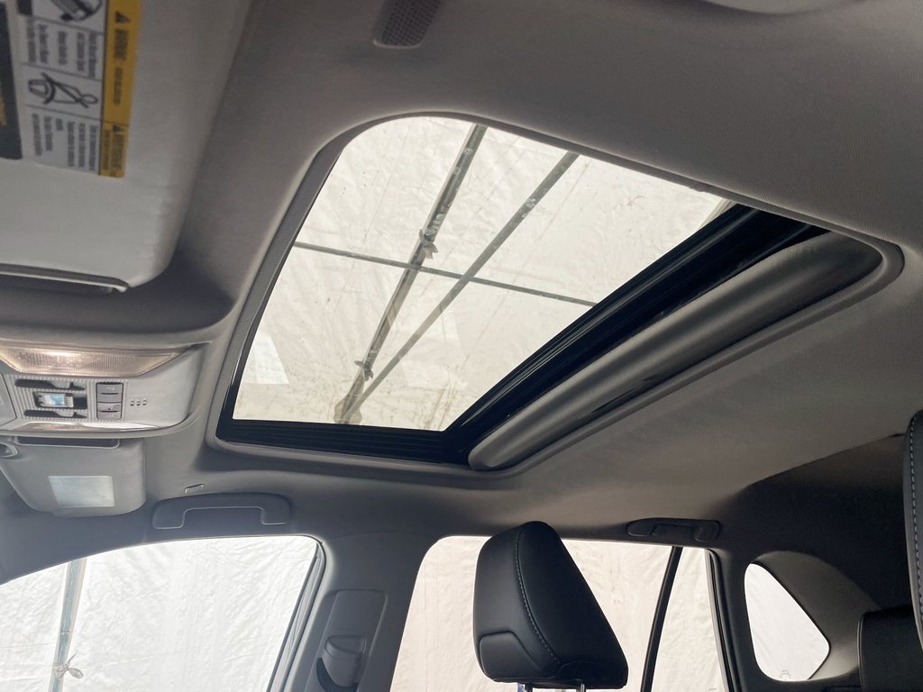2024 Toyota RAV4 in St-Jérôme, Quebec - 3 - w1024h768px