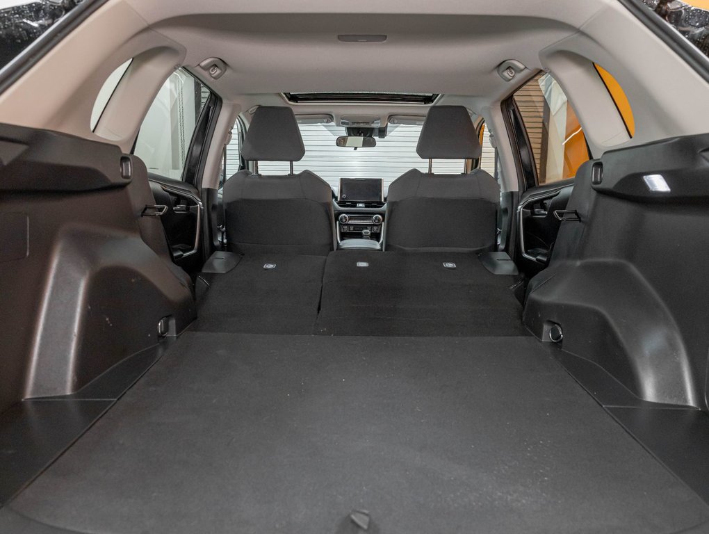 Toyota RAV4  2025 à St-Jérôme, Québec - 33 - w1024h768px