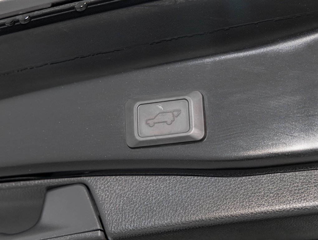 Toyota RAV4  2025 à St-Jérôme, Québec - 34 - w1024h768px