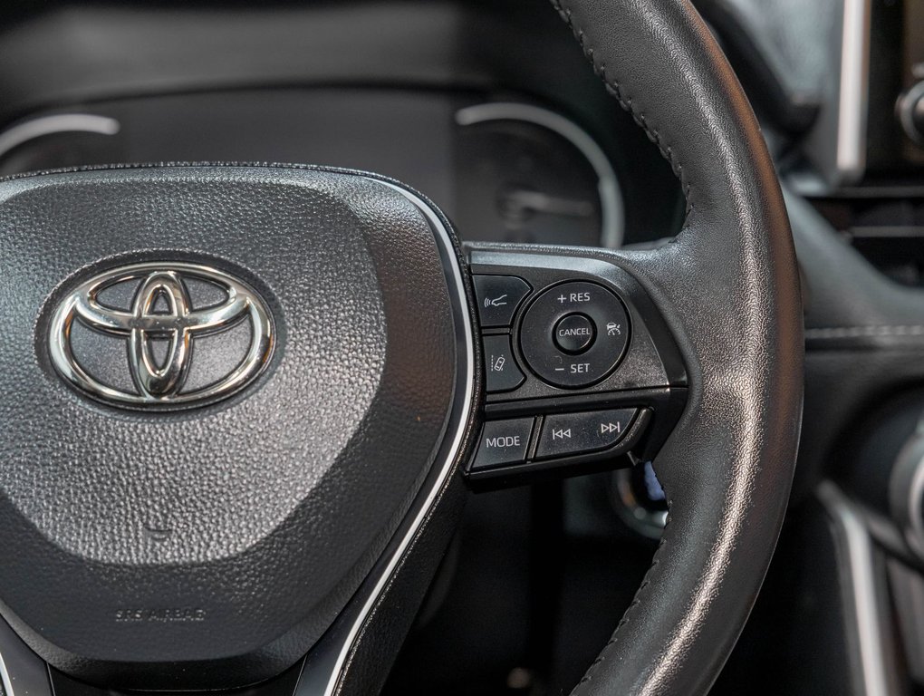 Toyota RAV4  2025 à St-Jérôme, Québec - 16 - w1024h768px