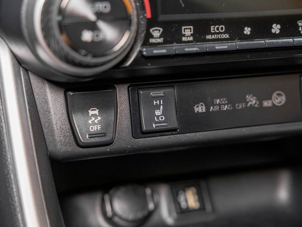 Toyota RAV4  2025 à St-Jérôme, Québec - 22 - w1024h768px