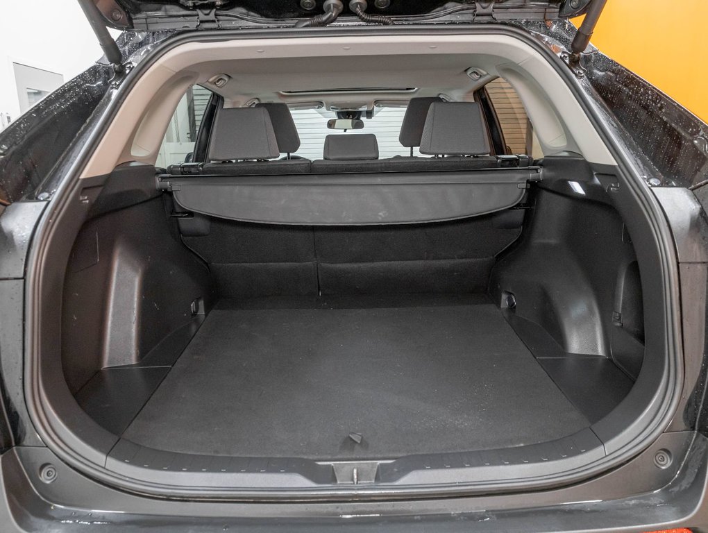 Toyota RAV4  2025 à St-Jérôme, Québec - 32 - w1024h768px