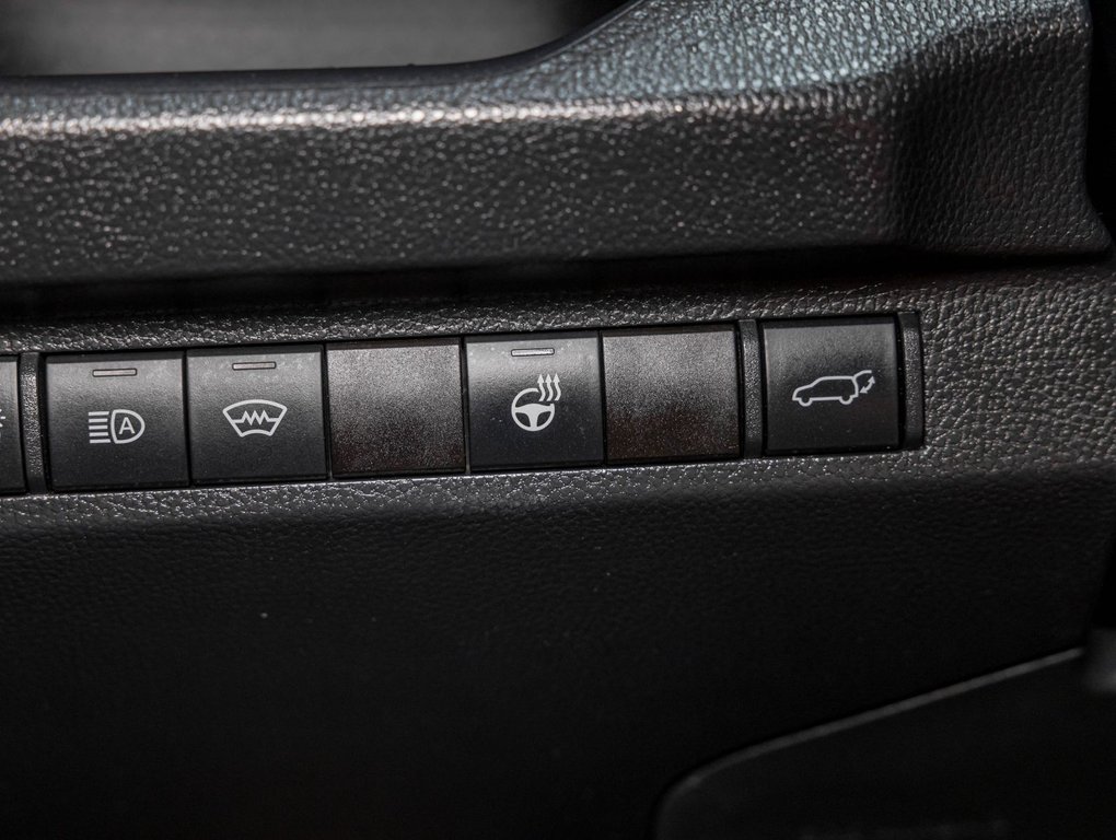 Toyota RAV4  2025 à St-Jérôme, Québec - 24 - w1024h768px