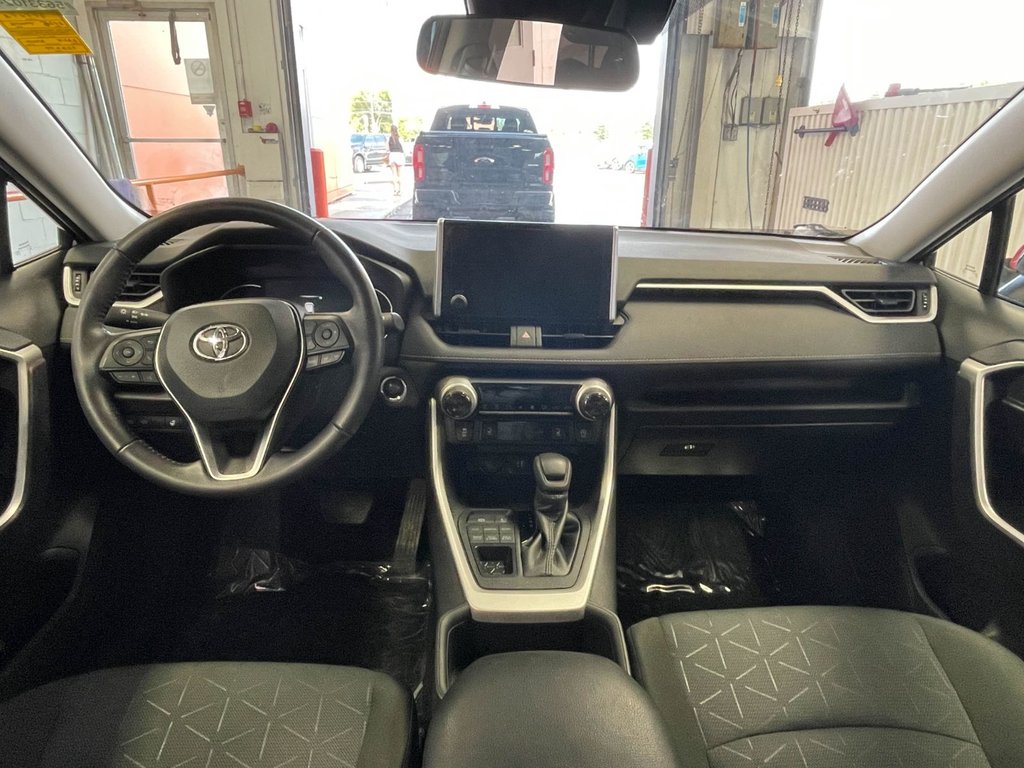 2025 Toyota RAV4 in St-Jérôme, Quebec - 4 - w1024h768px