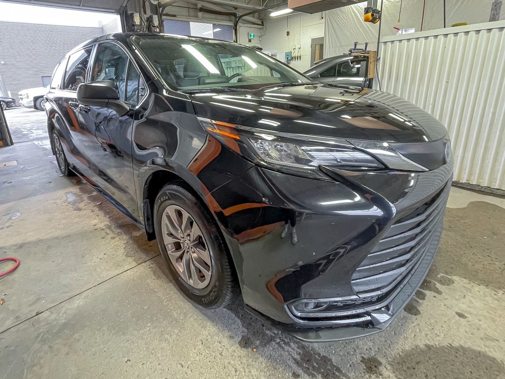 2022 Toyota Sienna in St-Jérôme, Quebec - 9 - w1024h768px