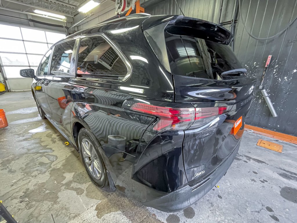 2022 Toyota Sienna in St-Jérôme, Quebec - 6 - w1024h768px