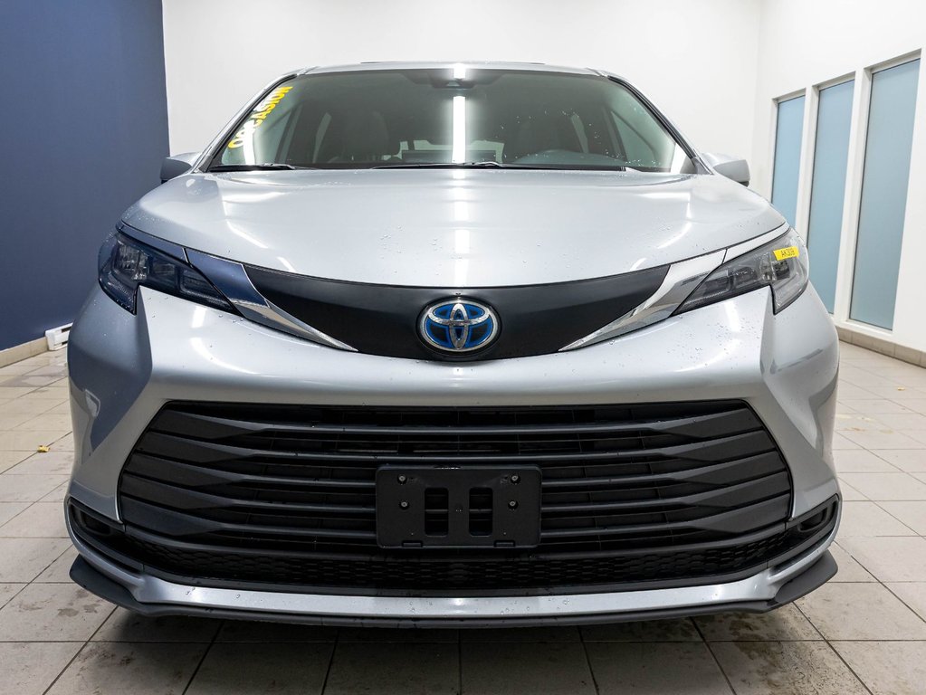 2025 Toyota Sienna in St-Jérôme, Quebec - 6 - w1024h768px