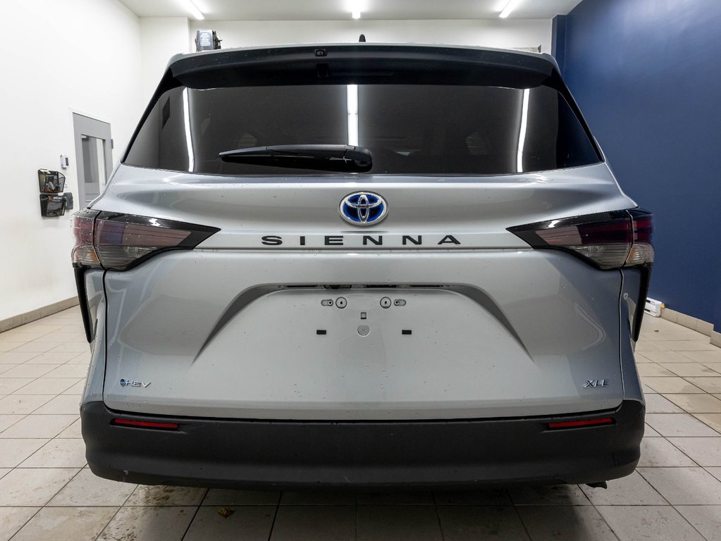 2025 Toyota Sienna in St-Jérôme, Quebec - 9 - w1024h768px