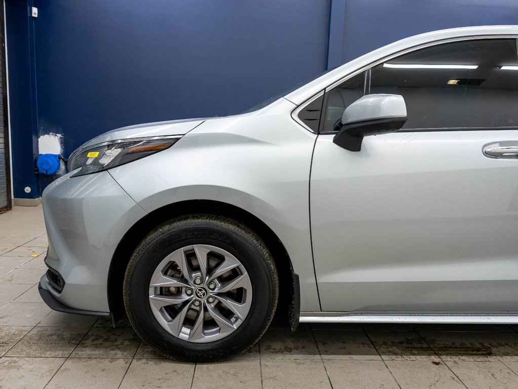 2025 Toyota Sienna in St-Jérôme, Quebec - 38 - w1024h768px