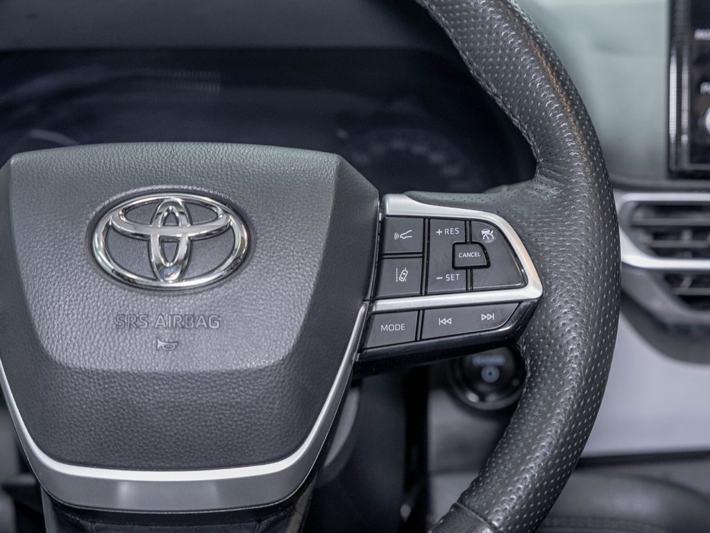2025 Toyota Sienna in St-Jérôme, Quebec - 17 - w1024h768px