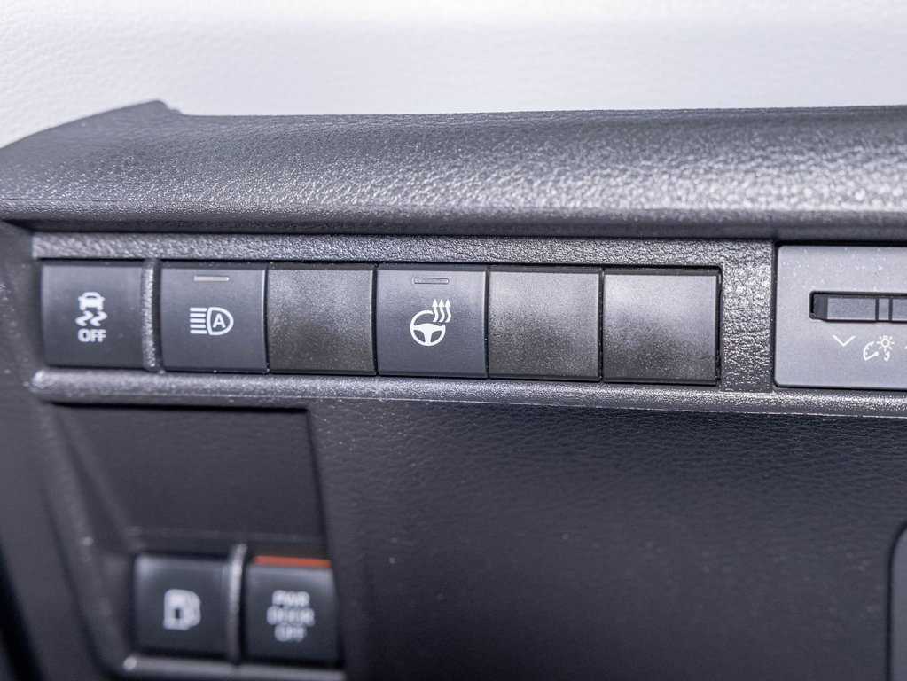 2025 Toyota Sienna in St-Jérôme, Quebec - 23 - w1024h768px