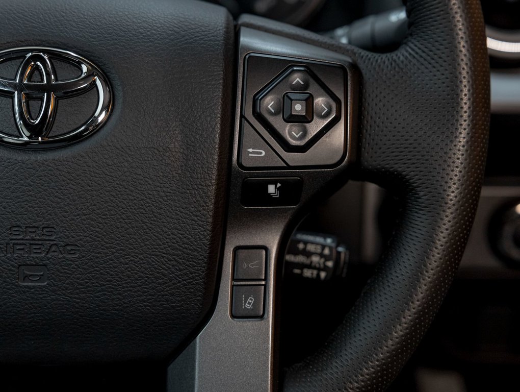 2023 Toyota Tacoma in St-Jérôme, Quebec - 15 - w1024h768px