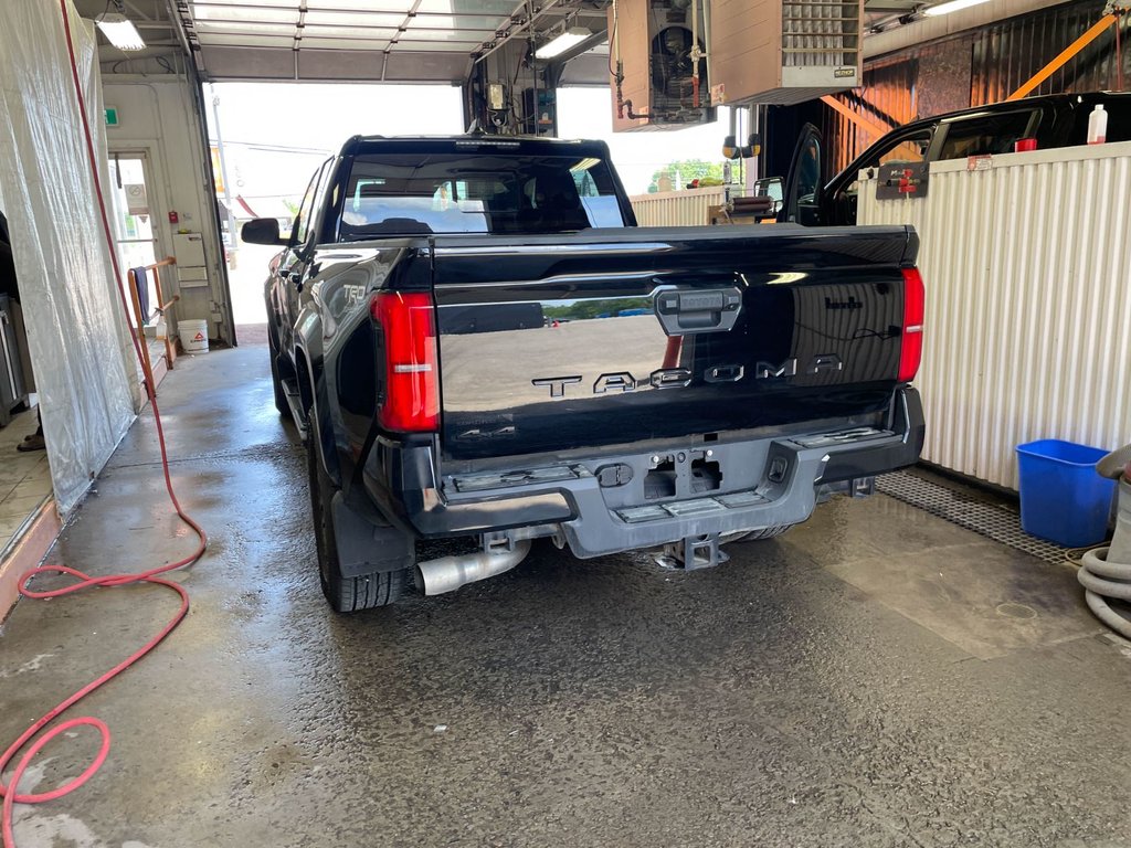Toyota Tacoma  2025 à St-Jérôme, Québec - 5 - w1024h768px