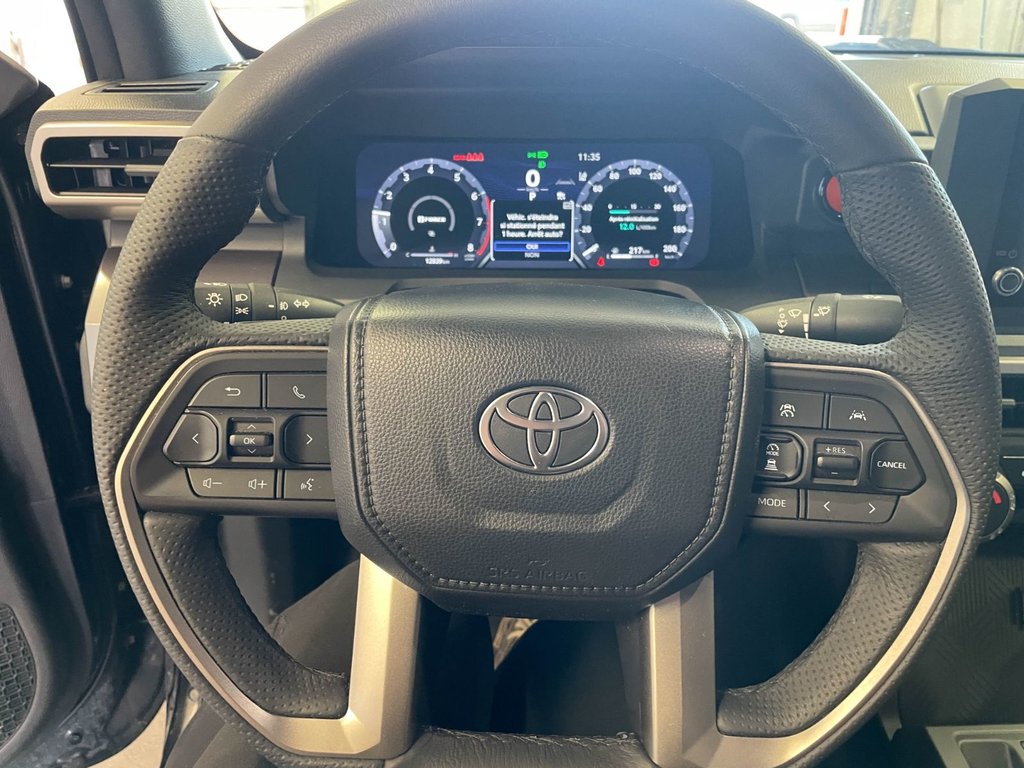 Toyota Tacoma  2025 à St-Jérôme, Québec - 14 - w1024h768px