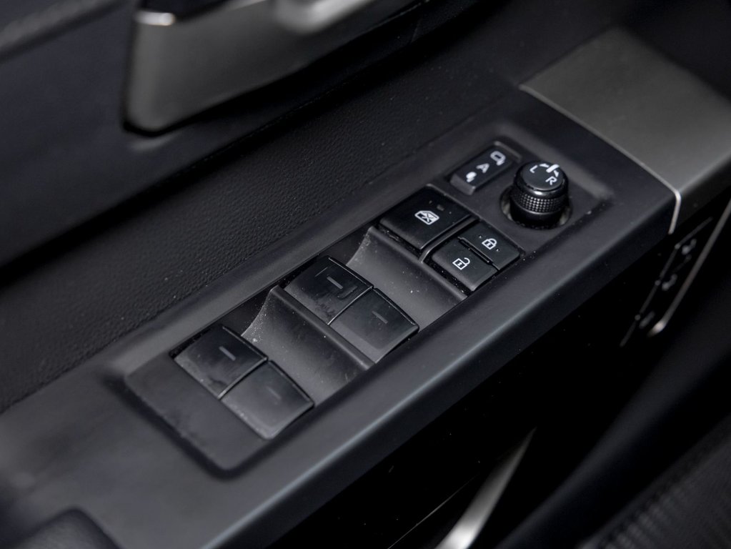 2024 Toyota Tundra in St-Jérôme, Quebec - 27 - w1024h768px