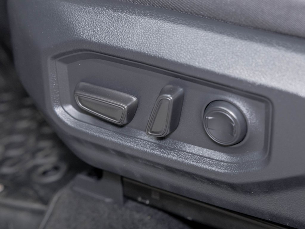 2024 Toyota Tundra in St-Jérôme, Quebec - 29 - w1024h768px