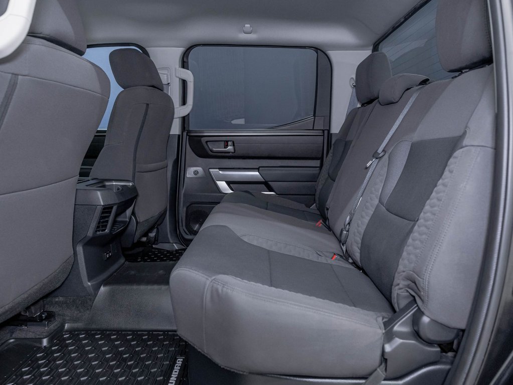 2024 Toyota Tundra in St-Jérôme, Quebec - 33 - w1024h768px