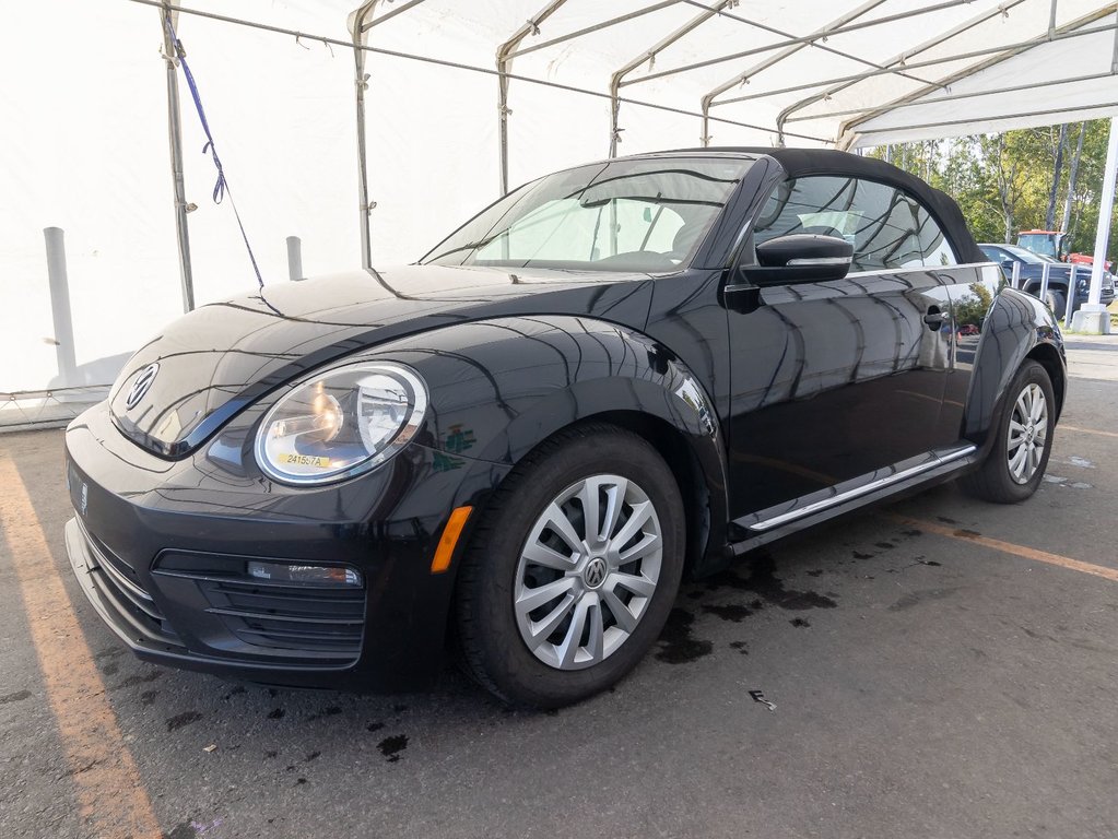 2017 Volkswagen Beetle Convertible in St-Jérôme, Quebec - 1 - w1024h768px