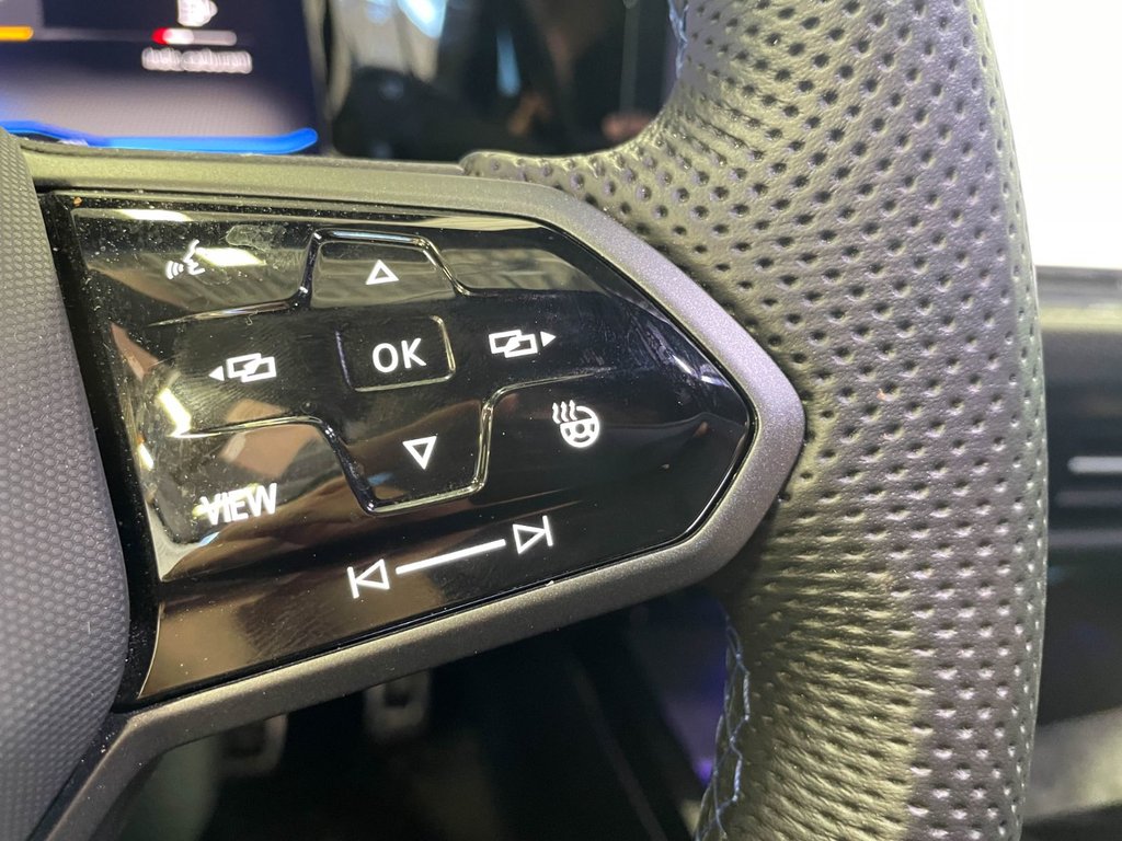 Volkswagen Golf R  2024 à St-Jérôme, Québec - 12 - w1024h768px