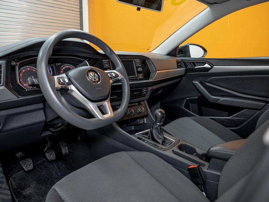 2019 Volkswagen Jetta in St-Jérôme, Quebec - 2 - w1024h768px