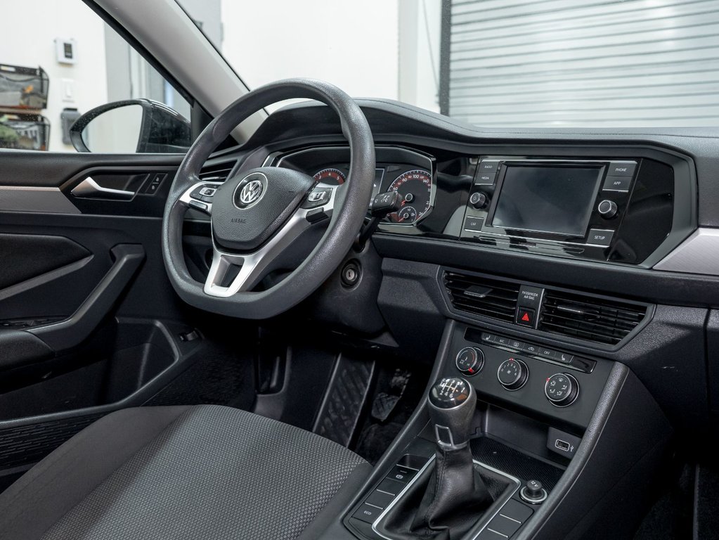 2019 Volkswagen Jetta in St-Jérôme, Quebec - 24 - w1024h768px