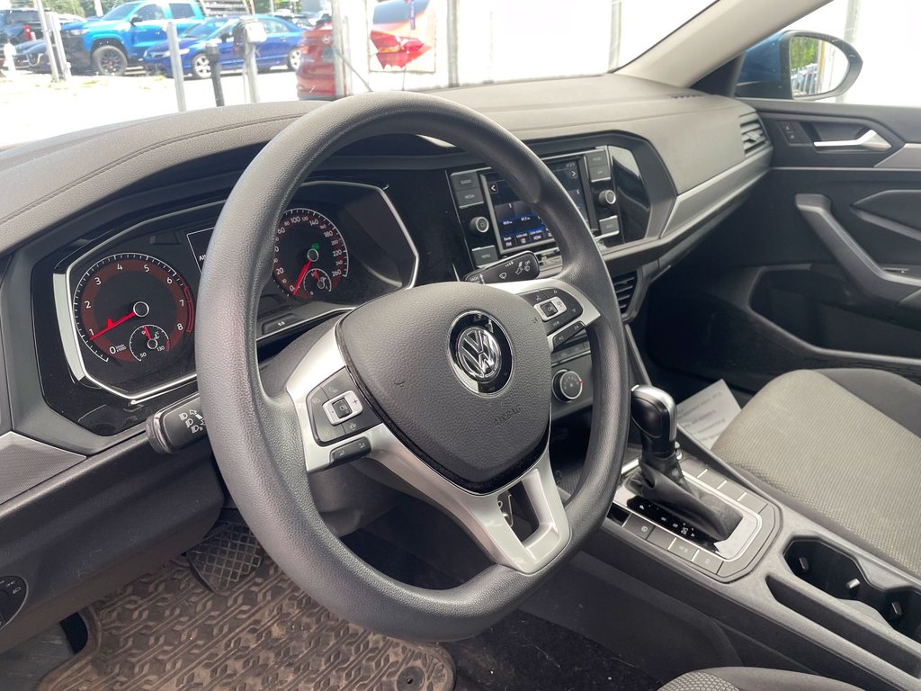 Volkswagen Jetta  2020 à St-Jérôme, Québec - 3 - w1024h768px